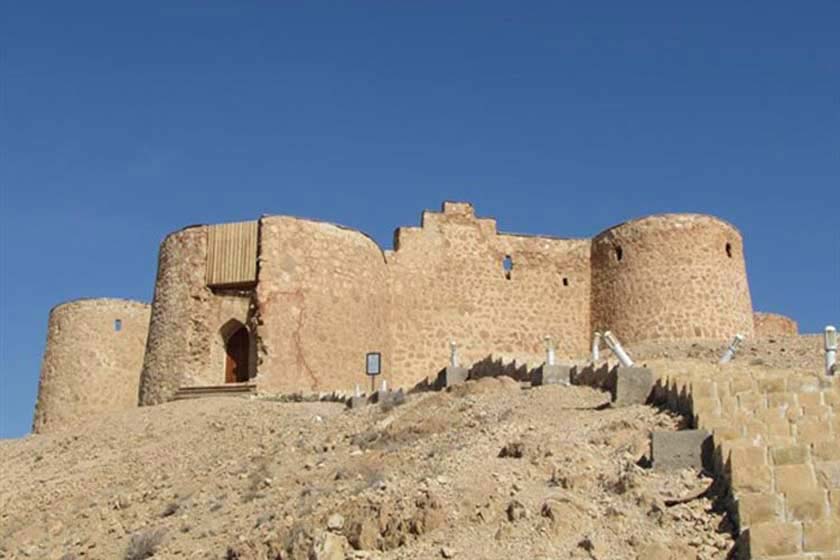   جلال الدین، قلعه ای در گیر و دار افسانه ها/ کشف رمز و رازهای چاه قلعه، معطل تخصیص اعتبار ,